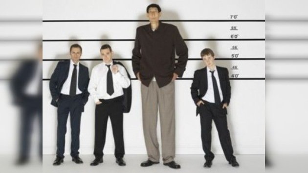 ¿Por qué las mujeres prefieren a los hombres altos?