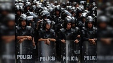 Chávez anuncia una inversión de 532 millones de euros en la nueva policía