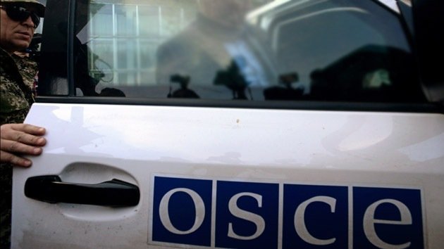 Dejan en libertad a 4 observadores de la OSCE en Donetsk