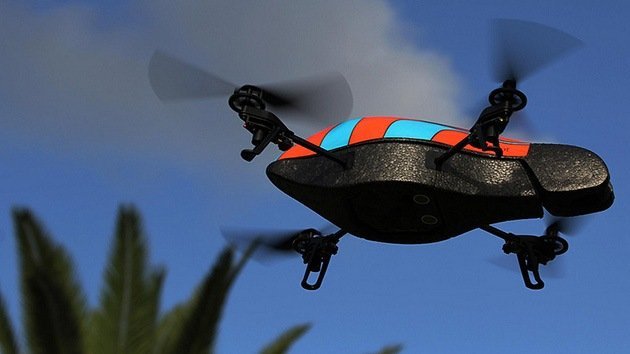 Video: Un 'drone' que puede secuestrar a otros 'drones' diseñado por un 'hacker'