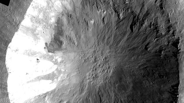 La NASA encuentra extraños surcos en un asteroide: ¿agua a la vista?