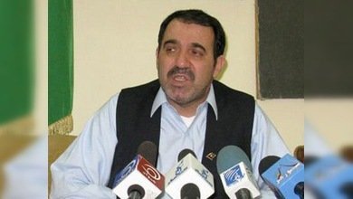 Asesinan al hermanastro del presidente de Afganistán en su casa