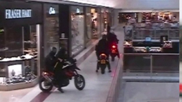 Video: Robo de película en un centro comercial de Londres