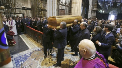 Decretan prisión para madre e hija por asesinato de la presidenta del PP de León