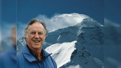 El primer conquistador del Everest no realizará el ascenso póstumo