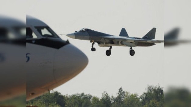 Vea en acción al caza ruso T-50 y otras joyas del salón aeroespacial MAKS-2011