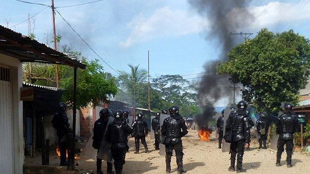 Colombia: Agentes de seguridad agreden a periodista que cubría protestas campesinas