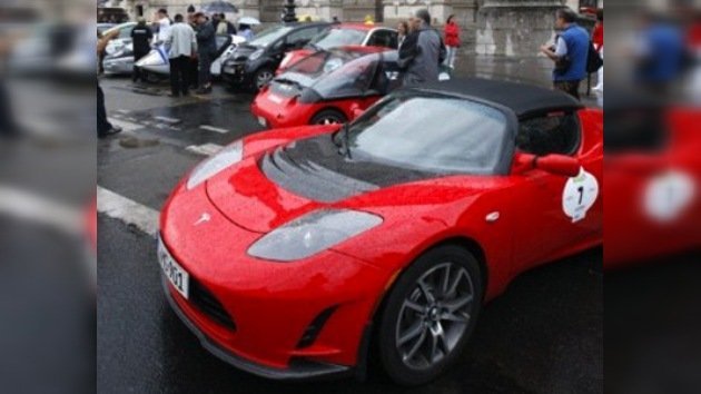 Arranca en Francia una carrera de autos eléctricos