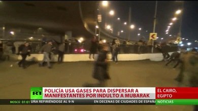 Policía egipcia usa gases lacrimógenos durante protesta contra absolución de Mubarak