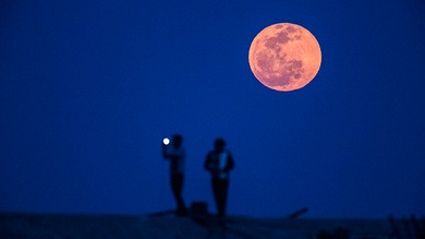 Atentos al cielo: contemplen el eclipse lunar 'imposible' este miércoles