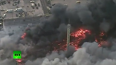 VIDEO: Un devastador incendio arrasa los comercios en el malecón de Nueva Jersey