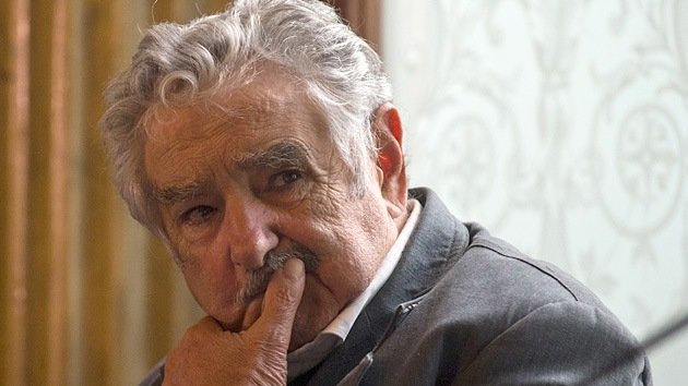 Mujica viaja a EE.UU. para explicarle a Obama "los errores que el mundo rico comete"