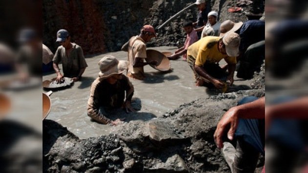 La minería clandestina, fuente de financiación para los ilegales en Colombia