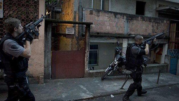 Video y fotos: La policía ocupa las favelas más peligrosas de Río de Janeiro