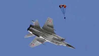 Salvan a los pilotos tras un siniestro aéreo de un MiG-31