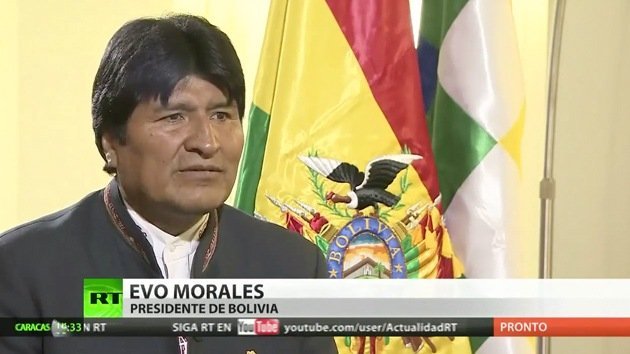 Evo Morales a Eva Golinger: "EE.UU. busca acabar con Gobiernos antiimperialistas"