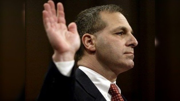 Escándalo en EE. UU.: Acusan al ex director del FBI de recibir dinero de terroristas