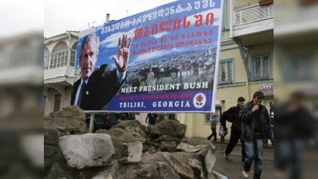 Protestas contra la calle de Bush en la capital de Georgia