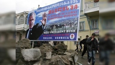 Protestas contra la calle de Bush en la capital de Georgia