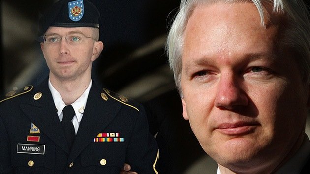 Assange: El veredicto sobre Manning, "ejemplo del extremismo de la Seguridad Nacional" de EE.UU.