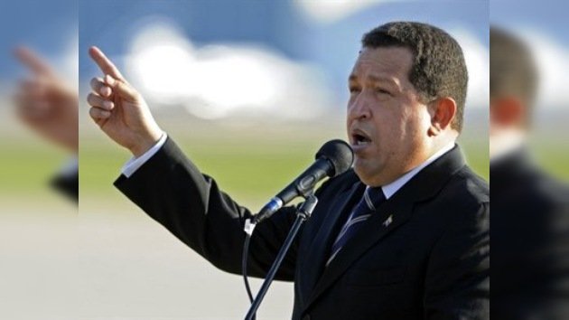 Chávez asegura que la oposición tiene 100 millones de dólares para matarlo