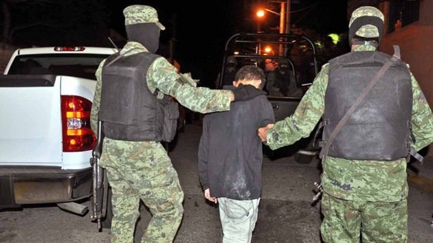 Degüellos, secuestros y extorsiones: los 'juegos' de unos 30.000 niños en México