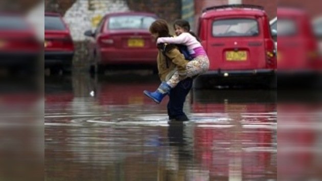 Mantienen a 13 departamentos de Colombia en alerta máxima por las fuertes lluvias