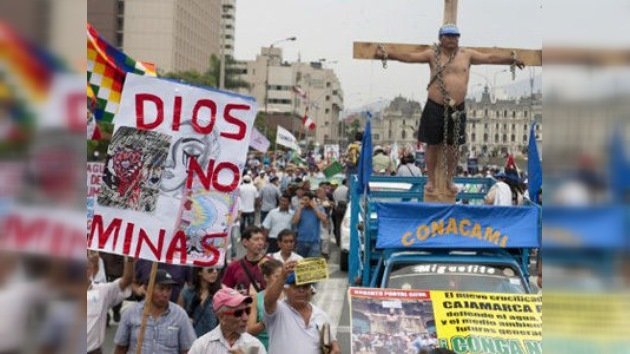 Perú: cientos de personas vuelven a las calles contra un proyecto minero
