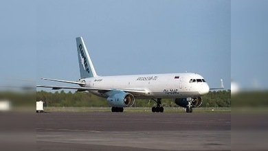 Aterrizaje forzoso a un kilómetro del aeropuerto de Moscú