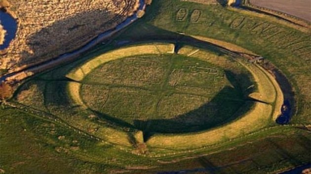 Hallan en Dinamarca una fortaleza circular vikinga usada para invadir Gran Bretaña