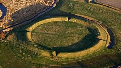 Hallan en Dinamarca una fortaleza circular vikinga usada para invadir Gran Bretaña