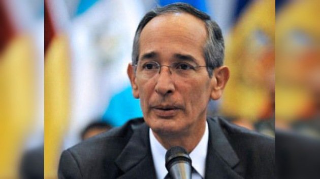 Colom pide el cese del embargo económico contra Cuba y aboga por el Estado palestino