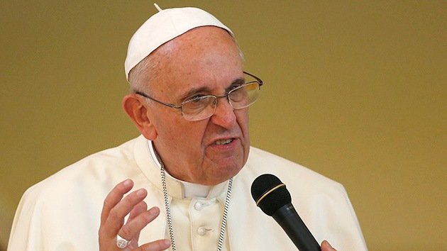 El papa Francisco llama hipócritas a los religiosos que "viven como ricos"