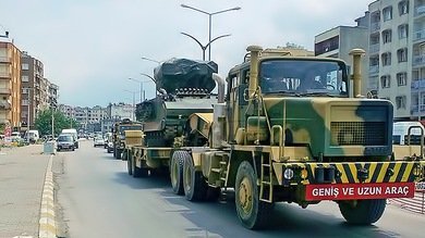 Turquía despliega misiles en su frontera con Siria, donde se hacen fuertes los insurgentes