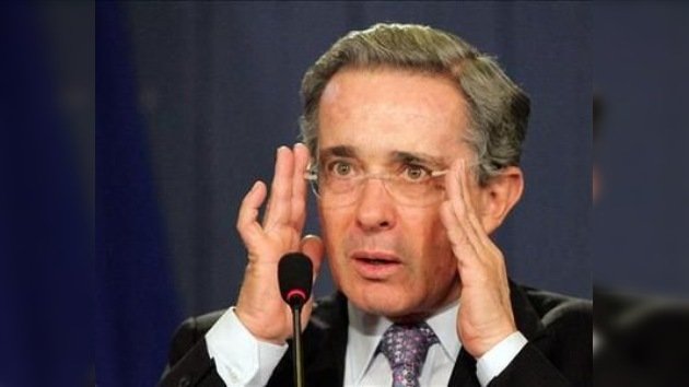 EE. UU. pide 30 días más para evaluar la inmunidad de Uribe