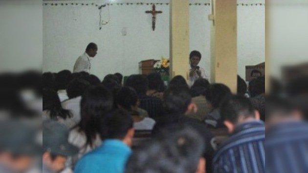 Atentado suicida contra una iglesia protestante en Indonesia