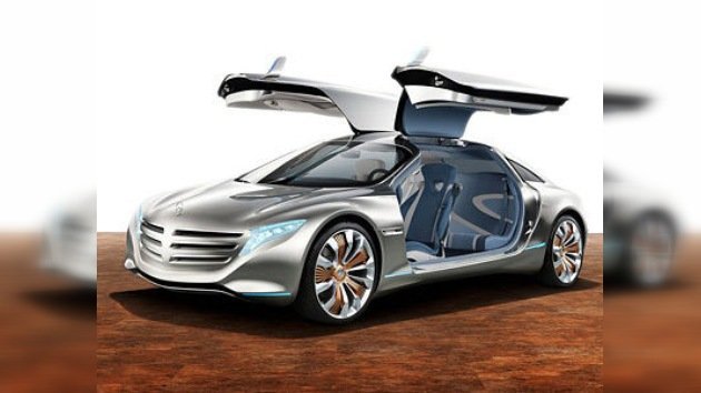 Mercedes-Benz se salta el semáforo de la crisis: nuevo record de ventas en 2011