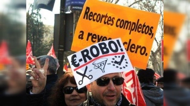 La reforma laboral pone 'en pie de guerra' a un millón de españoles