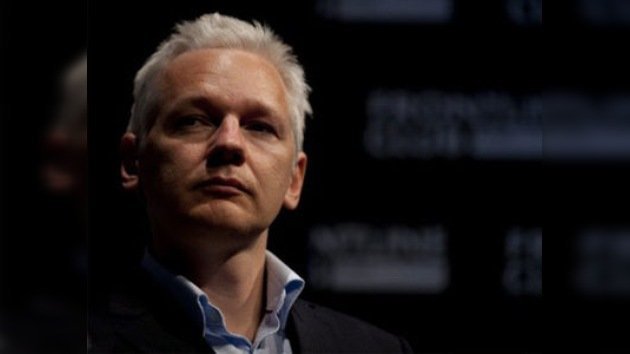 El Tribunal Superior comienza la revisión de la apelación a la extradición de Assange