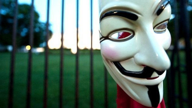 Anonymous en apoyo a Assange: Anuncia la ‘caída’ de la web de una unidad de la Policía Nacional del Reino Unido