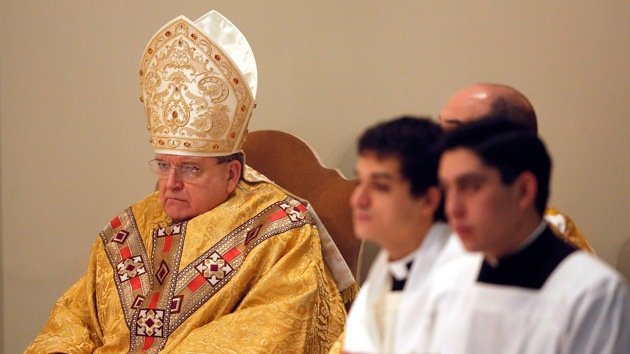 Un arzobispo católico de EE.UU. no sabía que el acoso sexual a niños era un delito