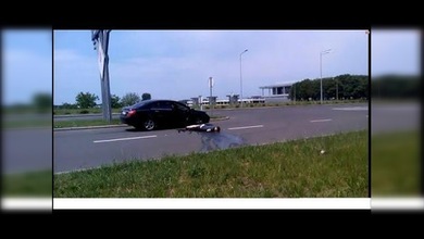 FUERTES IMÁGENES: Civiles muertos en los alrededores del aeropuerto de Donetsk
