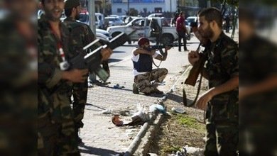 Los gaddafistas enseñan los dientes en Trípoli