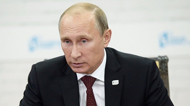 Putin: "Algunos países utilizan su dominio en Internet con objetivos militares y políticos"