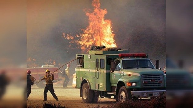 El fuego vuelve a devorar los bosques de EE. UU.