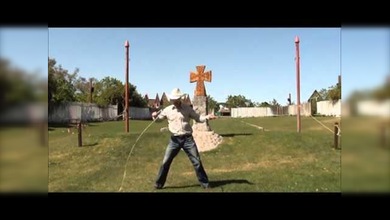 Te voy a tocar un poco la armónica con un par de… látigos