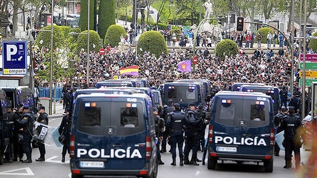 Fotos: Los españoles 'asedian' el Congreso