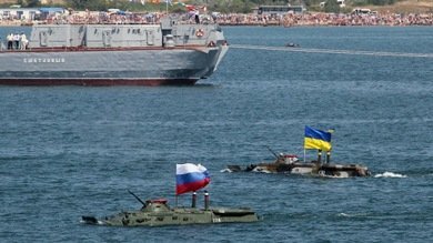 "EE.UU. indujo la crisis en Ucrania para desgastar a Rusia"