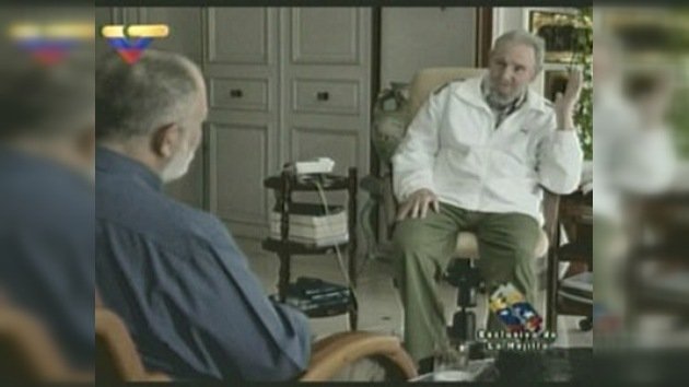 Fidel reaparece con aspecto saludable en una entrevista televisiva
