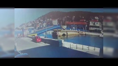 Alguien voló sobre el puente de Tisno